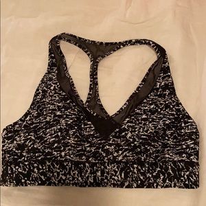 Lululemon - NWOT swim top size 6